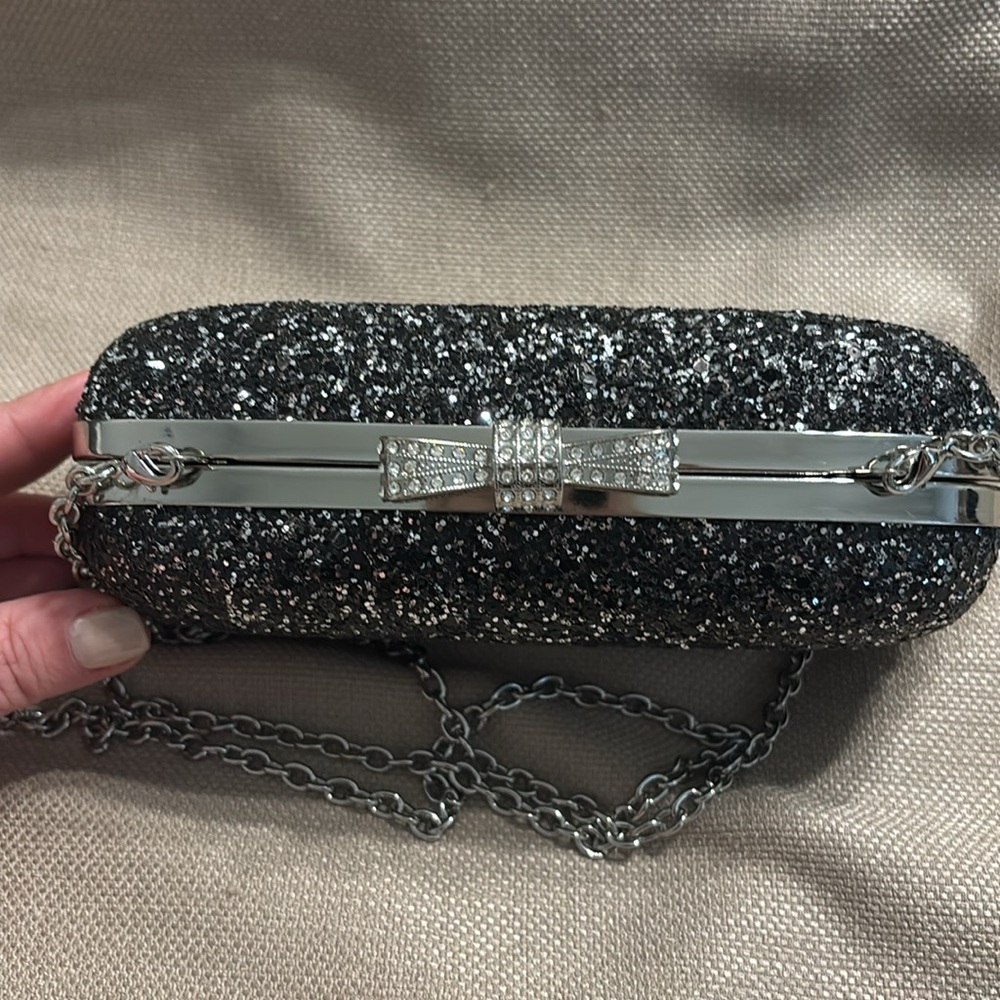 Inc International Concepts Bow Glitter Clutch - Picture 2 of 9